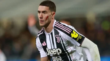 صفقة مرتقبة.. مدرب صربيا يكشف موعد انتقال فلاهوفيتش إلى نادي برشلونة الإسباني